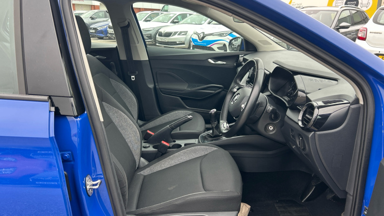 Skoda Fabia 1.0 MPI 80 SE Comfort 5dr Petrol Hatchback